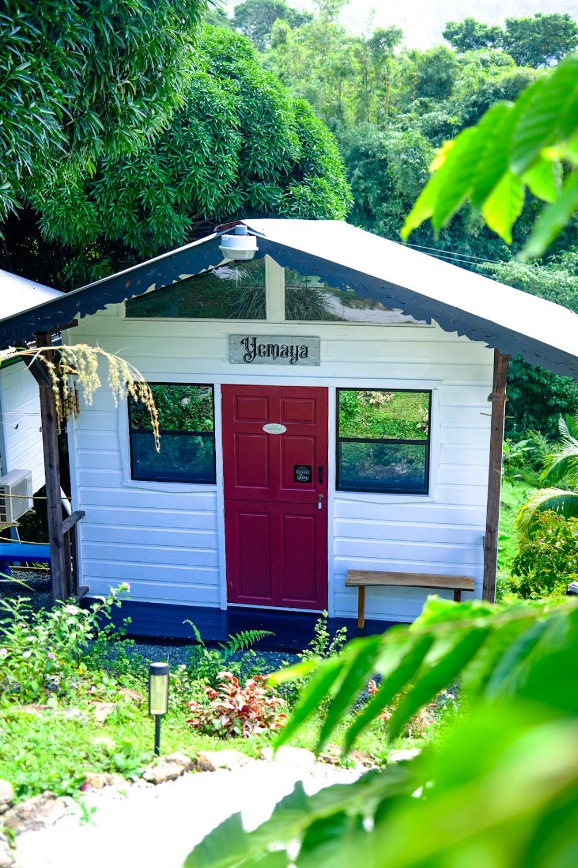 Parrot Hall Silk Cotton Cottages מראה חיצוני תמונה